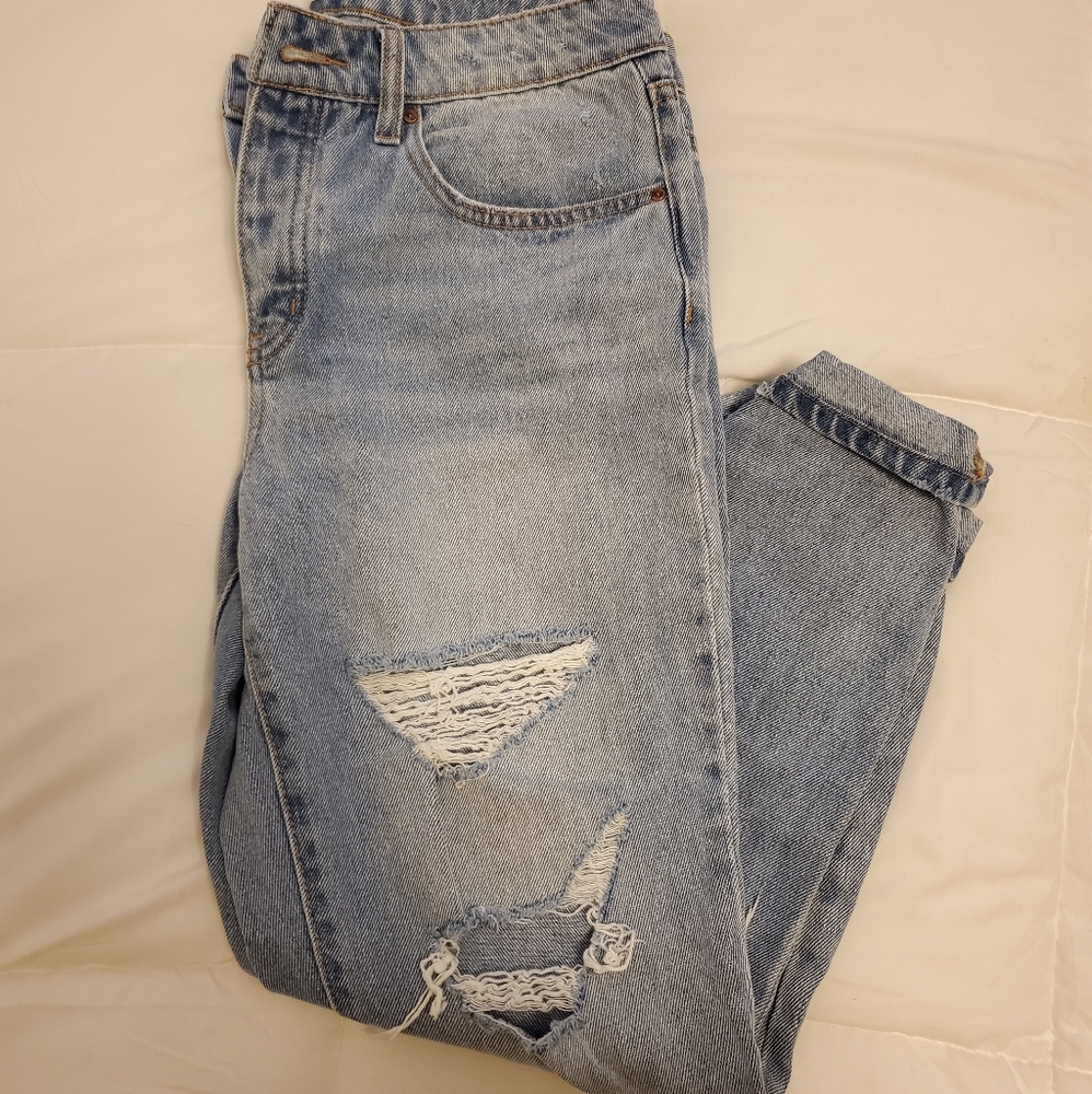 RSQ distressed SOHO Boyfriend jeans